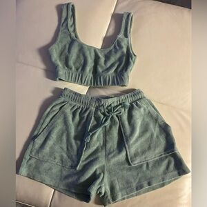 Like New Zara Green Terry Cloth Crop Top and Shorts Set. Sz Small